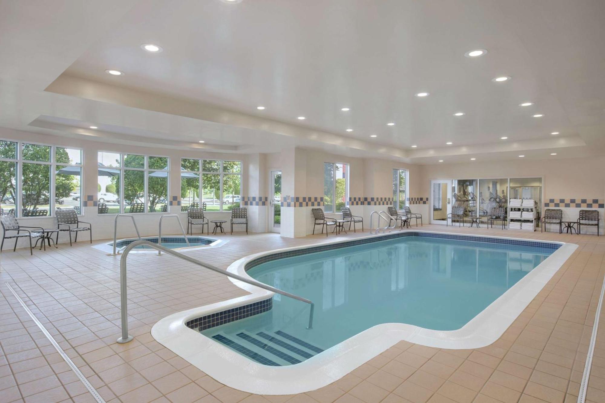 Hilton Garden Inn Springfield, Ma Екстериор снимка