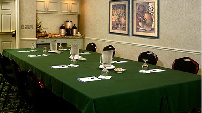 Hilton Garden Inn Springfield, Ma Екстериор снимка